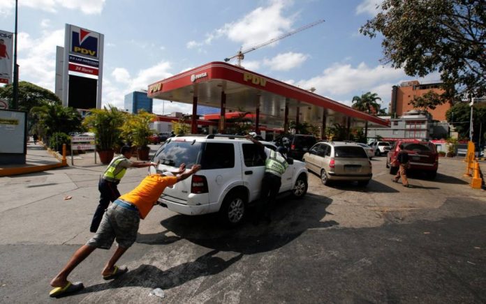 La escasez de gasolina en la capital del Zulia se presenta cuando faltan unos días para el inicio de la 