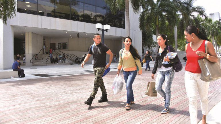 Estados Unidos ha emitido casi 14.000 visas de estudiante F1 a venezolanos en los últimos cinco años