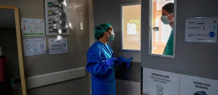 Zulia, Caracas, Bolívar y Anzoátegui son las entidades con más personal de la salud víctima del coronavirus