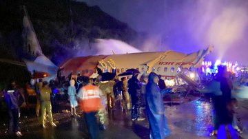 Un avión de la compañía aérea Air India Express se estrelló este viernes en el aeropuerto de Kozhikode en Kerala, con unas 191 pasajeros a bordo.