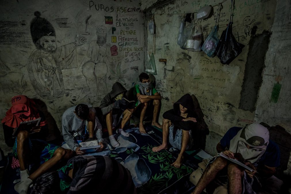 Las cárceles venezolanas se convirtieron en depósitos humanos donde los reclusos mueren de hambre y enfermedades. Este el caso de un joven de 26 años que falleció en la cárcel de 26 de julio del estado Guárico