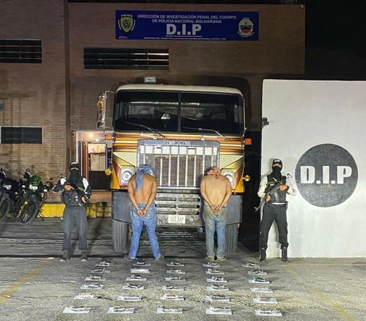 Encuentran-41-panelas-cocaína-camión-viajaba-Caracas