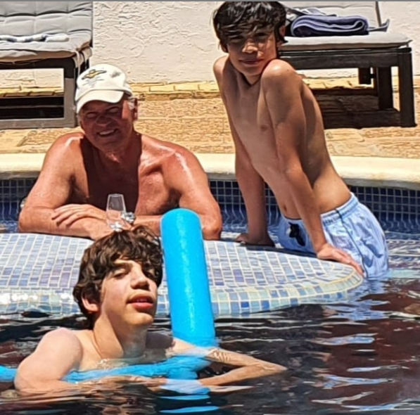 Bertín Osborne cocmparte el verano con sus hijos. Foto: Instagram