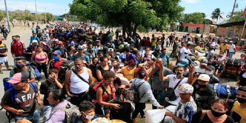La aglomeración de personas en espacios destinados a migrantes, en Cúcuta, preocupa al gobierno coolombiano