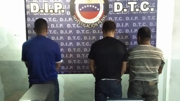 La Dirección de Investigación Penal (DIP) de la Policía Nacional Bolivariana (PNB) detuvo a tres hombres, integrantes de una banda que estafaba a las personas y les robaban su dinero a través de la página del régimen www. patria.org.ve.