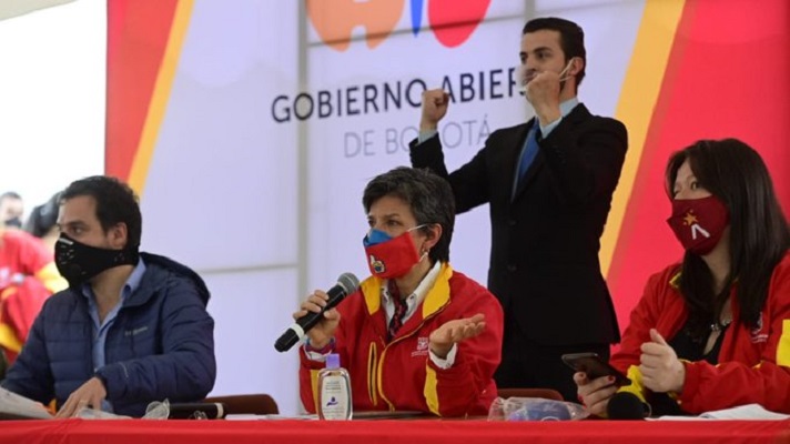 La alcaldesa de Bogotá, Claudia López la emprendió este jueves contra los venezolanos que han migrado a Colombia. Aunque reconoció que 