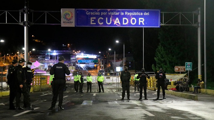 Iván Duque, presidente de Colombia, adelantó que su gobierno estudia reabrir a partir del próximo 1 de noviembre la frontera terrestre con Ecuador. La misma está cerrada desde marzo por la pandemia de la COVID-19. Dijo que ya ha conversado al respecto con su colega Lenín Moreno.