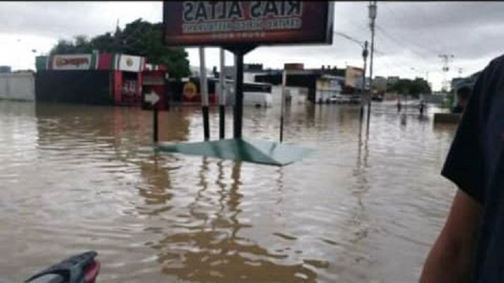 Las lluvias que han caído en el país en los últimos días ocasionaron una situación de emergencia, sobre todo en el estado Falcón.