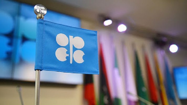 La Organización de Países Exportadores de Petróleo y sus socios, Opep+, acordaron un ligero aumento de su producción de crudo. El incremento se efectuará en febrero y marzo, a costa de Rusia y Kazajistán.