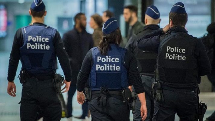 La Policía belga interrumpió el viernes pasado una orgía en el centro de Bruselas. En ella participaban 25 hombres, entre ellos un eurodiputado. También varios diplomáticos, según informó este martes el diario DH.