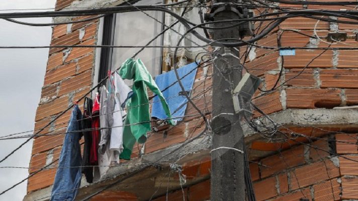 Un hombre murió electrocutado cuando intentaba robar en la vivienda de una vecina. Todo ocurrió en la población de San Sebastián de los Reyes del estado Aragua.