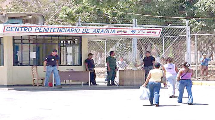 Seis personas recluidas en el Centro Penitenciario del estado Aragua, mejor conocido como Tocorón, murieron durante un aparente enfrentamiento contra funcionarios de seguridad. Al parecer intentaban huir del recinto y los descubrieron. Los sujetos estaban vinculados con diversos delitos, informó El Periodiquito.