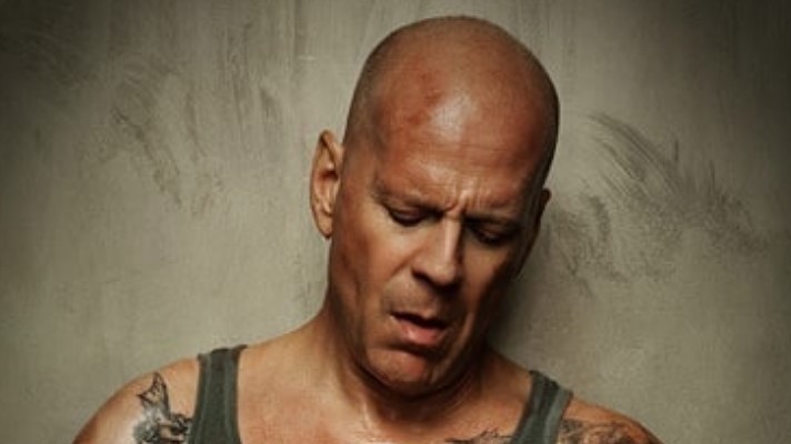 Corren a Bruce Willis por no utilizar mascarilla