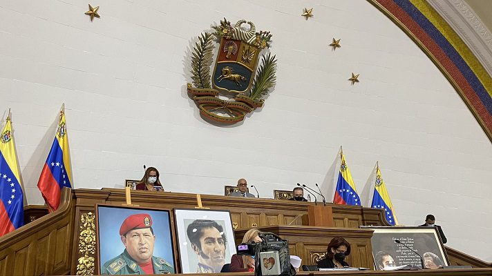 La Asamblea Nacional de Nicolás Maduro comenzó a trabajar este jueves. Lo hizo con la designación de los integrantes de varias comisiones permanentes. También anunció la creación de tres comisiones especiales.