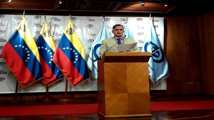 Tarek William Saab, fiscal de Nicolás Maduro, informó sobre la detención de Benny Palmeri Bacchi. Se trata del hermano del exsecretario de la Asamblea Nacional del 2015, Ángelo Palmeri, por estar implicado presuntamente en narcotráfico, en el Caribe.