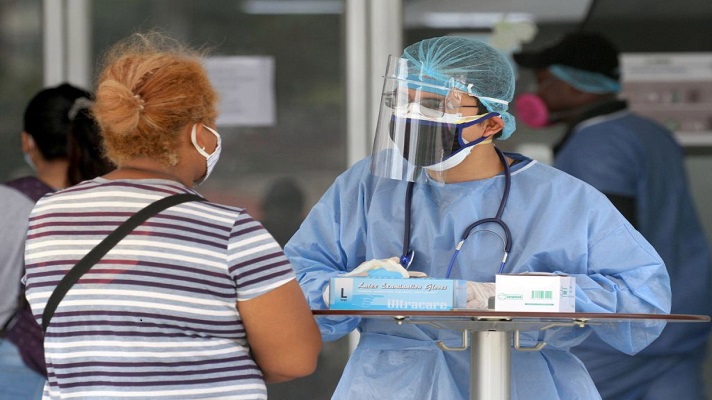 Ecuador detectó el primer caso de la nueva cepa de coronavirus. Se trata de un hombre que ingresó al país en diciembre procedente de Reino Unido. La información la suministró este lunes el ministro de Salud, Juan Carlos Zevallos.