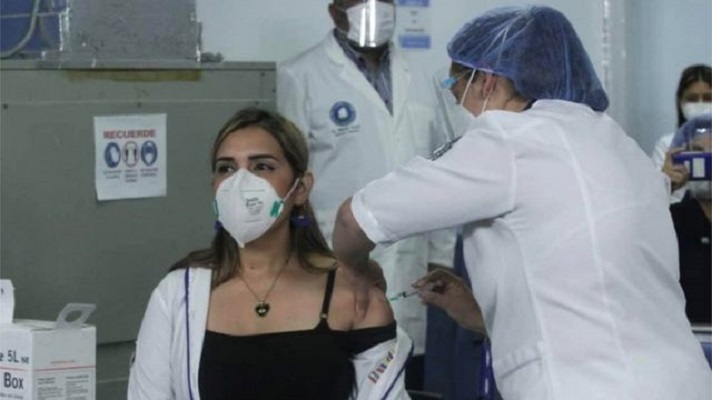 Venezuela no está preparada para un plan masivo de vacunación contra la COVID-19. La afirmación la hizo Juan Carlos Velazco, presidente encargado del Colegio de Médicos del Estado Zulia (Comezu).