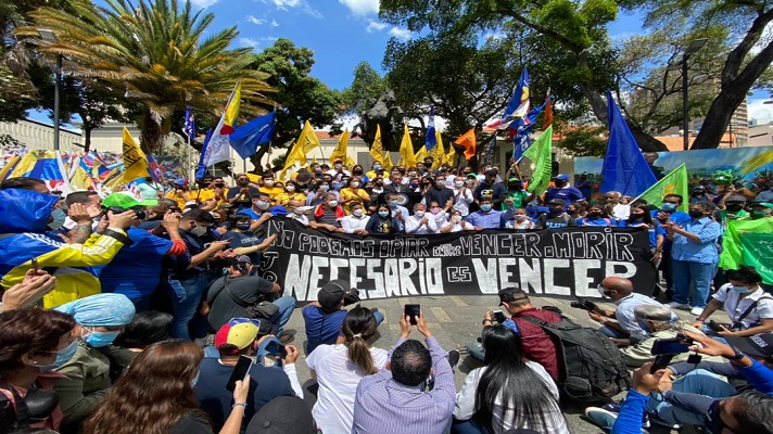 El dirigente opositor, Juan Guaidó, agradeció y valoro que los jóvenes en todo el país hayan salido a la calle este 12 de febrero.