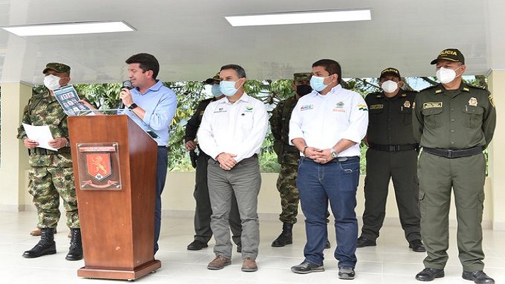 El ministro de Defensa de Colombia, Diego Molano respondió a Nicolás Maduro. Dijo que no entiende por qué se asusta cuando se habla de combatir al narcotráfico.
