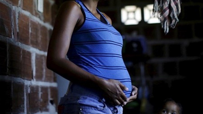 En el estado Táchira detuvieron a ciudadano de 39 años de edad. Estaba en el sector las Doradas, municipio Fernández Feo, al sur de esa entidad. El Cicpc informó que el aberrado violó y embarazó a su hijastra de 14 años.