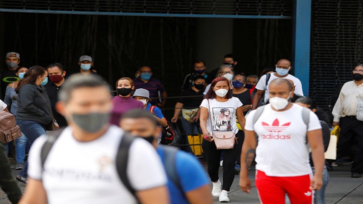 Freddy Ñáñez, ministro de Comunicación de Nicolás Maduro, informó que en las últimas horas se registraron en el país 1.161 nuevos casos de coronavirus. De esta cantidad, 1.155 son comunitarios y seis importados. desde hacía varios meses no se producían más de mil infecciones.