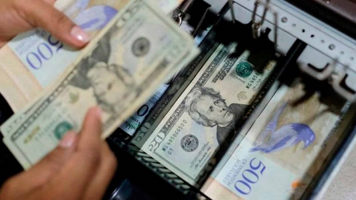 Para el economista José Guerra, los nuevos billetes que el Banco Central de Venezuela pone en circulación, a partir de este lunes, es inútil. Simplemente, la inflación 