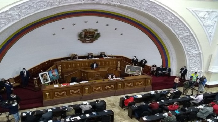 La Asamblea Nacional de Nicolás Maduro aprobó este martes la Ley Derogatoria de la Ley de Regularización de los Periodos Constitucionales y Legales. De esta forma, se quita el principal obstáculo para hacer las megaelecciones regionales en diciembre.