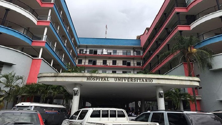 Los trabajadores del Hospital Clínico Universitario de Caracas se sienten desvalidos. A cinco de ellos, quienes presentaban síntomas de COVDI-19, los enviaron a sus casas.