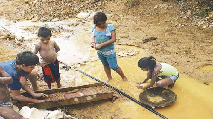 La oposición denunció que niños y mujeres indígenas son obligados a realizar trabajos forzados en el Arco Minero del Orinoco.