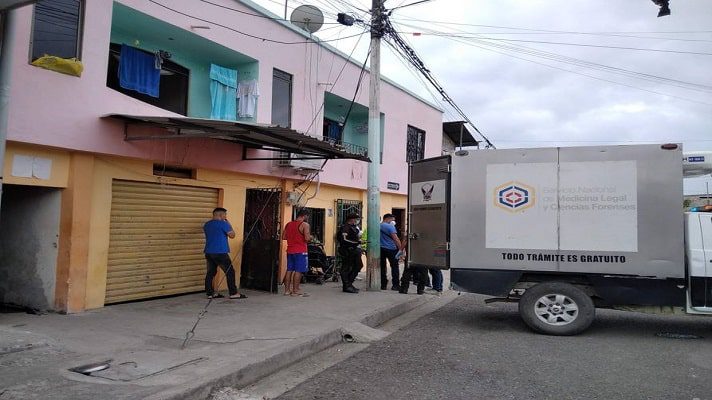 A Daniel José Villasmil y su hijo de 7 meses los asesinaron a tiros. Todo ocurrió en un inmueble ubicado en la ciudadela Martha Bucaram, en el sur de Machala, en Ecuador, tarde de este sábado. El muchacho asesinado era venezolano.