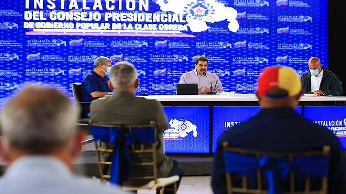 Nicolás Maduro se deshizo en halagos hacia los nuevos rectores del Consejo Nacional Electoral (CNE). Días después de esa elección, Maduro se pronunció, en medio de opiniones a favor y en contra de este proceso que ha llevado a la segunda renovación de rectores menos de 8 meses.