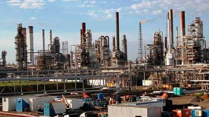 Funcionarios de la Dgcim detuvieron a siete trabajadores de refinería de Paraguaná, en el estado Falcón, en el marco de una investigación relacionada con`presunto terrorismo.