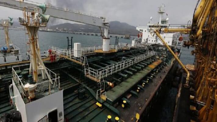 Se espera que una carga de 2,1 millones de barriles de crudo condensado iraní, comience a descargarse este miércoles en un puerto de Venezuela. Se trata de la entrega más reciente del pacto entre la administración de Nicolás Maduro e Irán, informó la agencia Reuters.