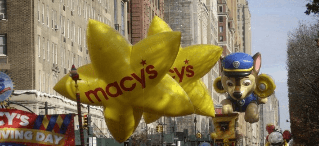 Macy's es la organizadora de la tradición desfile de Thanksgiving.