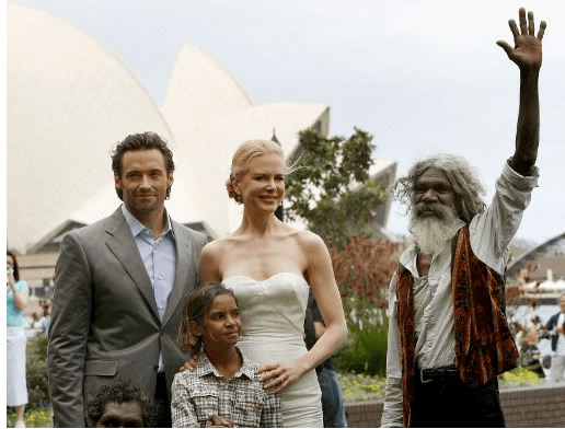 Dalaithngu junto con otras estrellas australianas como Hugh Jackman y Nicole Kidman. Foto AFP
