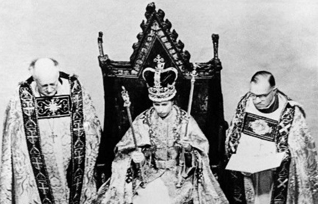 EN FOTOS: Isabel II y su llegada al trono