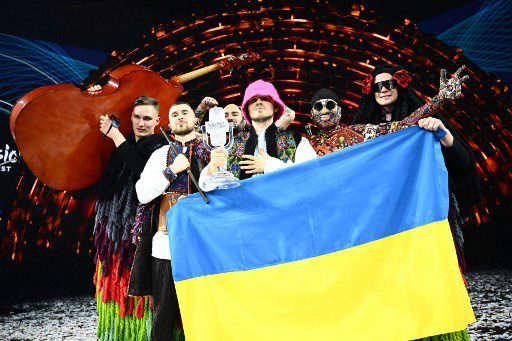 El grupo ucraniano Kalush Orchestra ganó una edición polémica de Eurovisión. Foto AFP