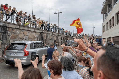 Las protestas marcaron el regreso del Rey Juan Carlos I a Madrid. Foto AFP
