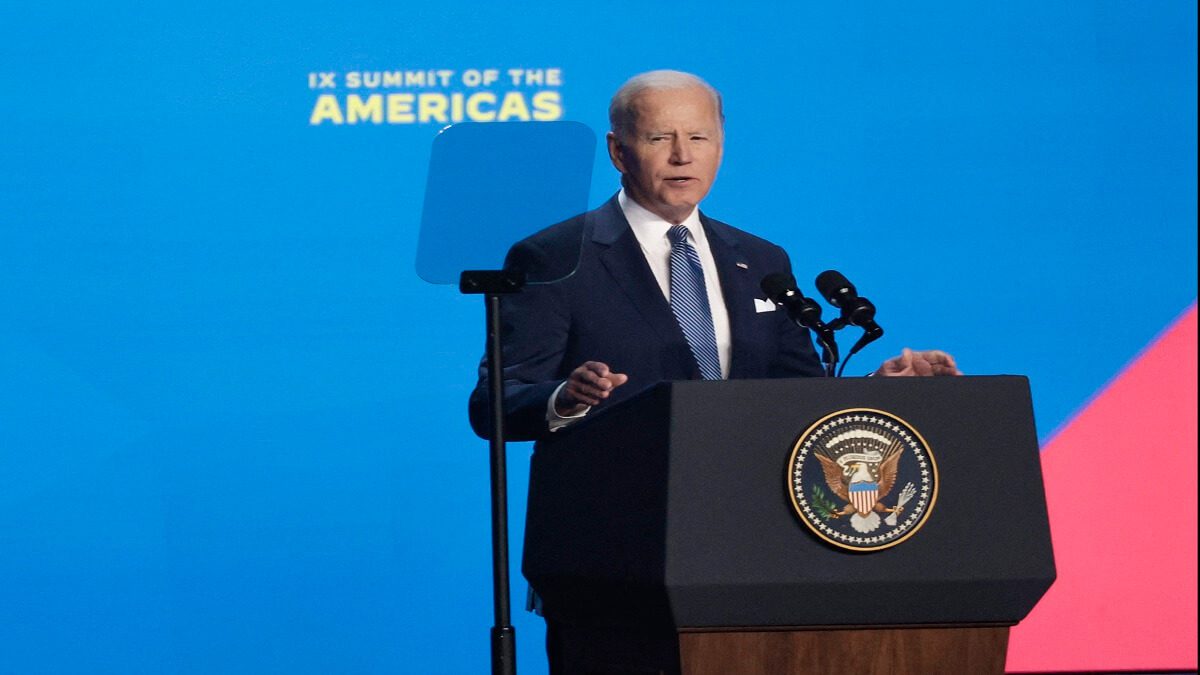 Joe Biden emitió un emotivo discurso en la inauguración de la Cumbre de las Américas. Foto AFP