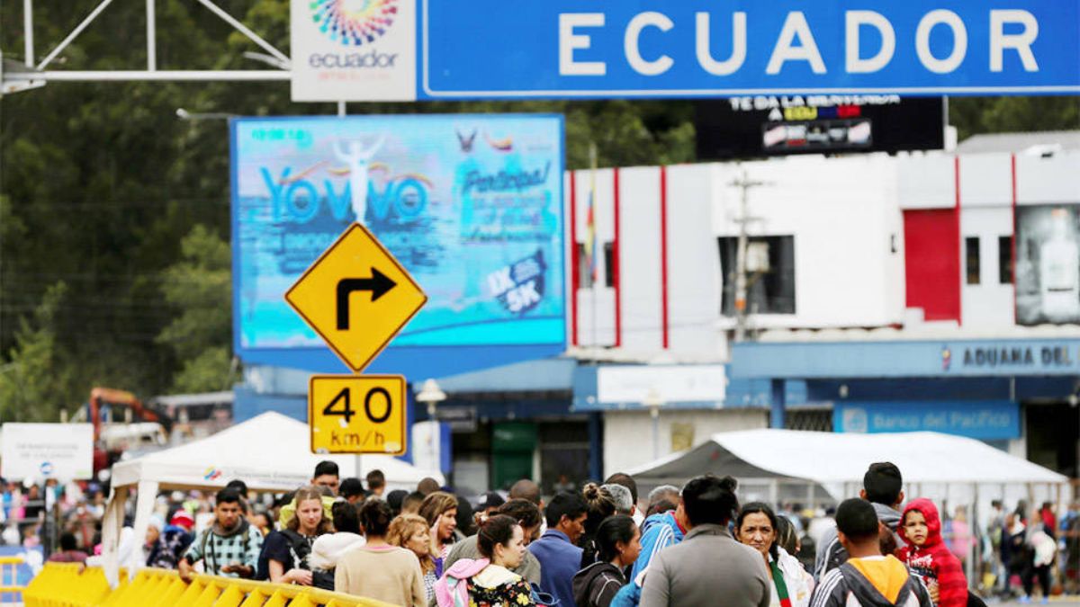 Venezolanos podrán regularizar su estatus en Ecuador.
