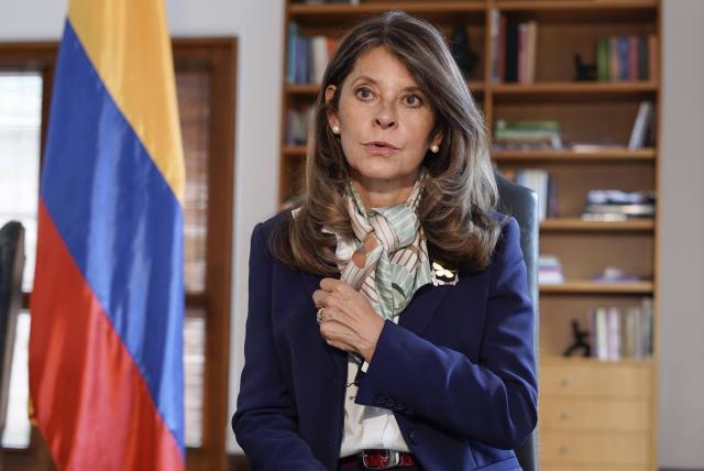 Vicepresidenta de Colombia defiende a mujeres periodistas por descalificación que hizo la esposa de Petro