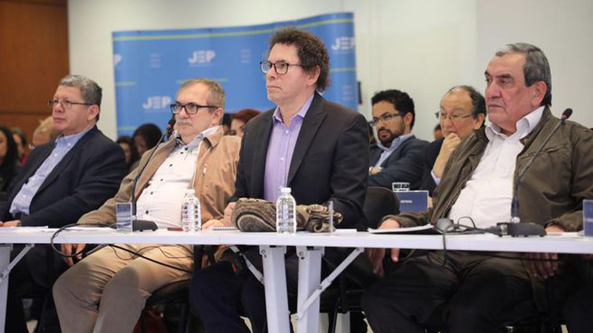 Secretariado de las FARC reconoce secuestros de políticos, civiles y militares