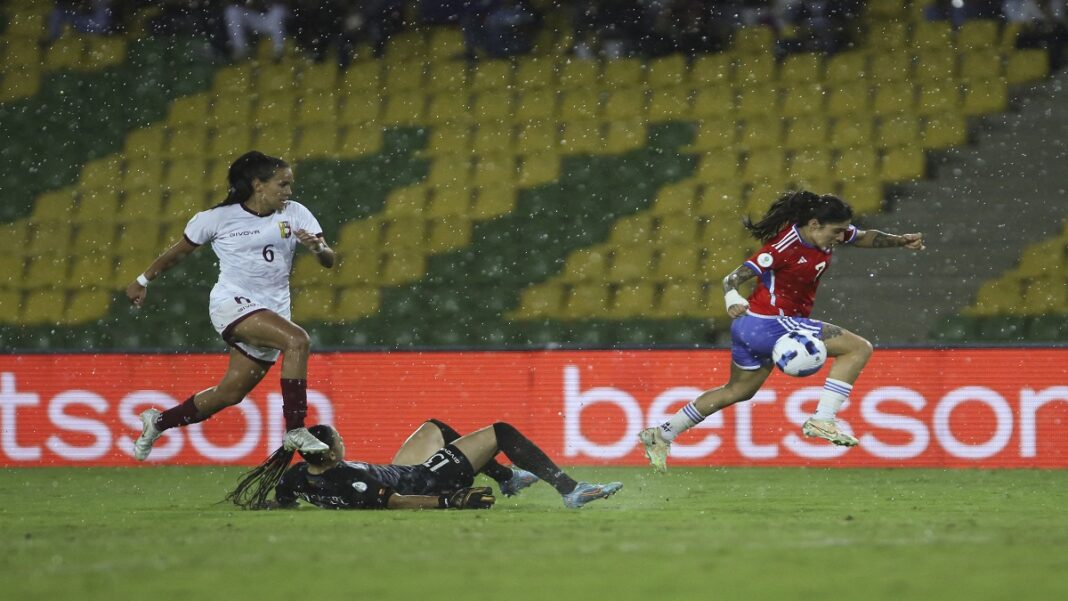 La Vinotinto femenina perdió ante Chile, este domingo. Foto AFP