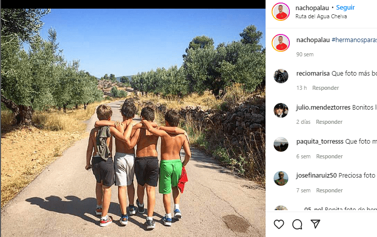 Los cuatro hijos de la relación de Miguel Bosé con Nacho Palau. Foto Instagram