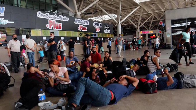 Migrantes venezolanos llegan a Tapachula, frontera sur de México.