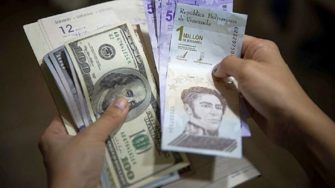 El BCV quiere contener el aumento del dólar. Foto referencial