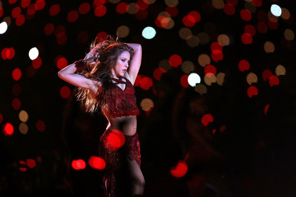 Shakira lanza fuertes DARDOS contra Piqué en su nuevo tema (Video)