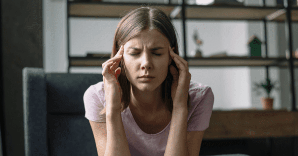 Estas son las diferencias entre el dolor de cabeza y la migraña.