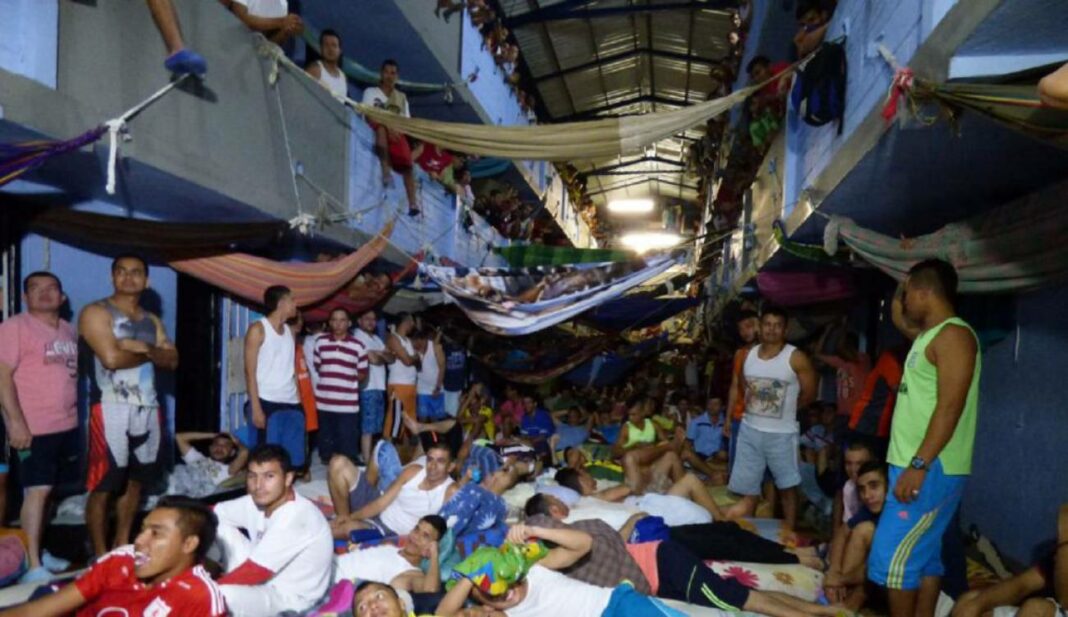 Miles de presos están al salir de las cárceles colombianas