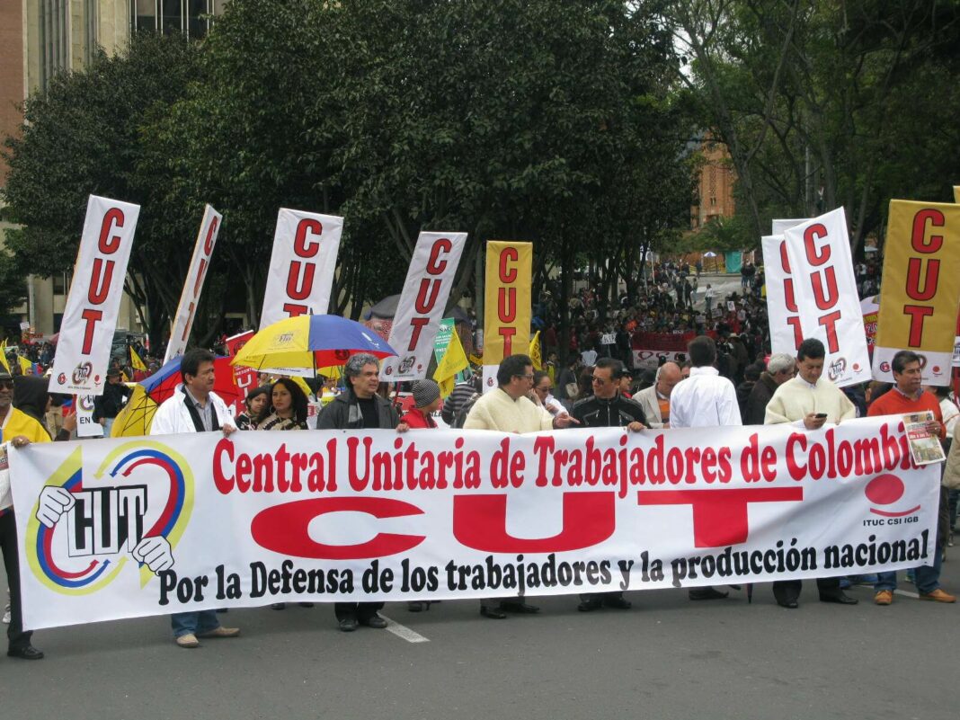 Sindicalistas estallan contra Gustavo Petro